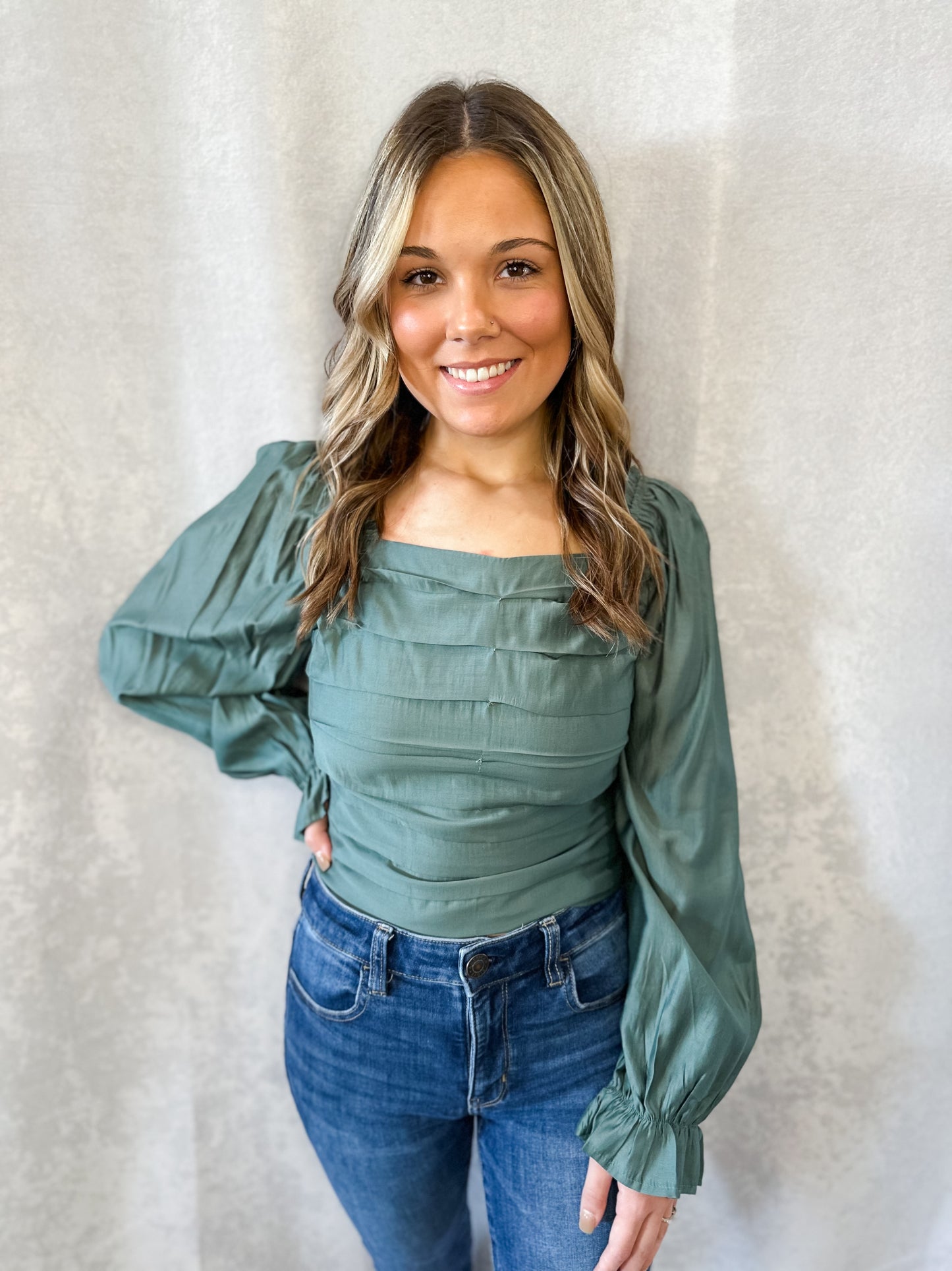 Pleated Crop Long Sleeve Shirt